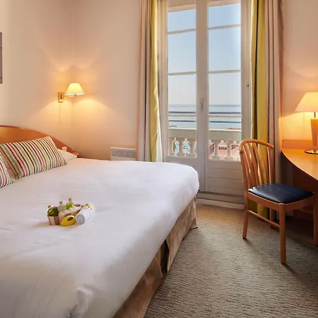 Bleues Balmoral Hotel Menton